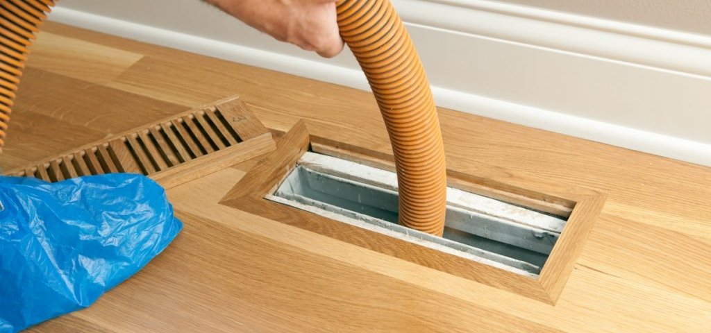 Vent Cleaning 1024x683 1 1024x480